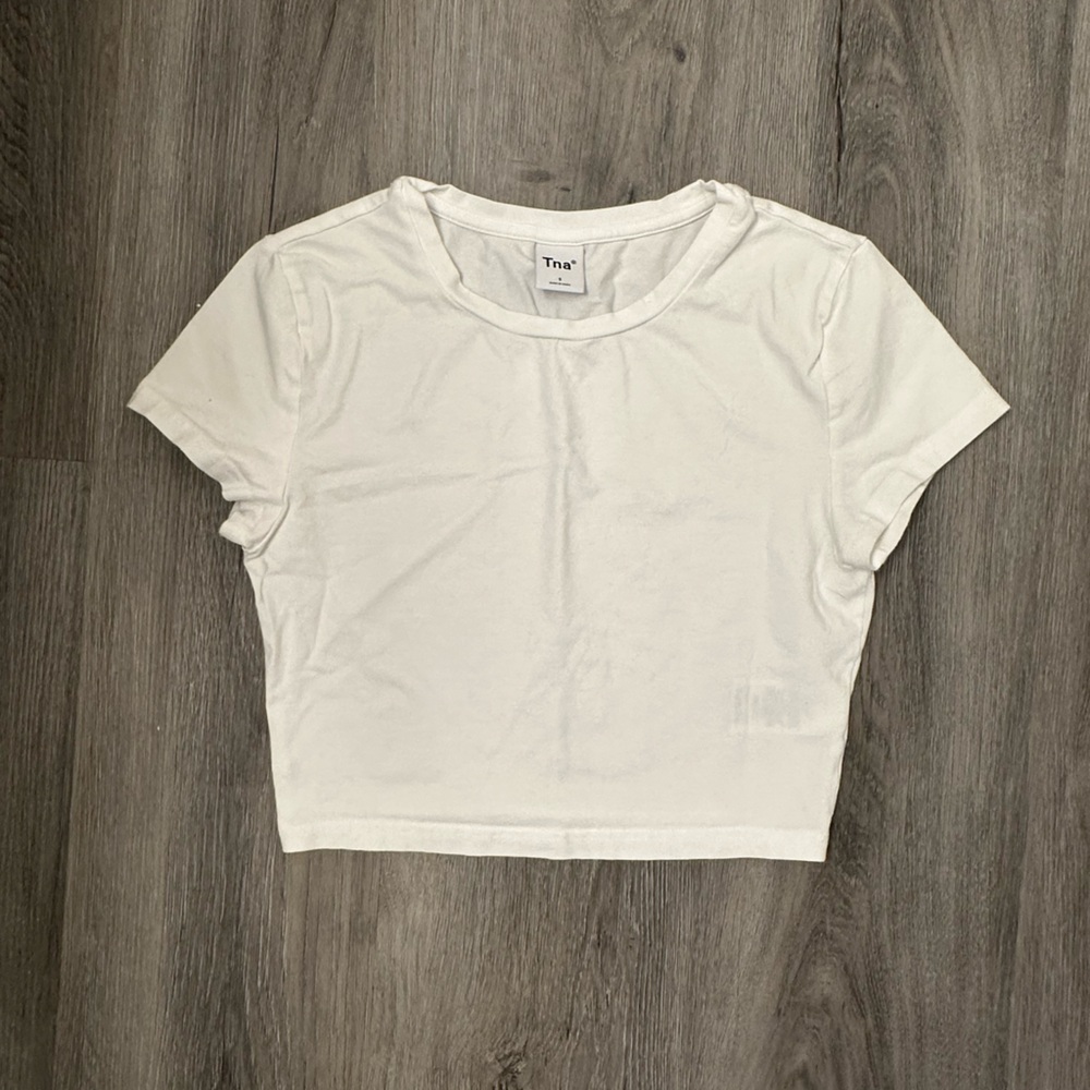 Aritzia TNA white crop top size small